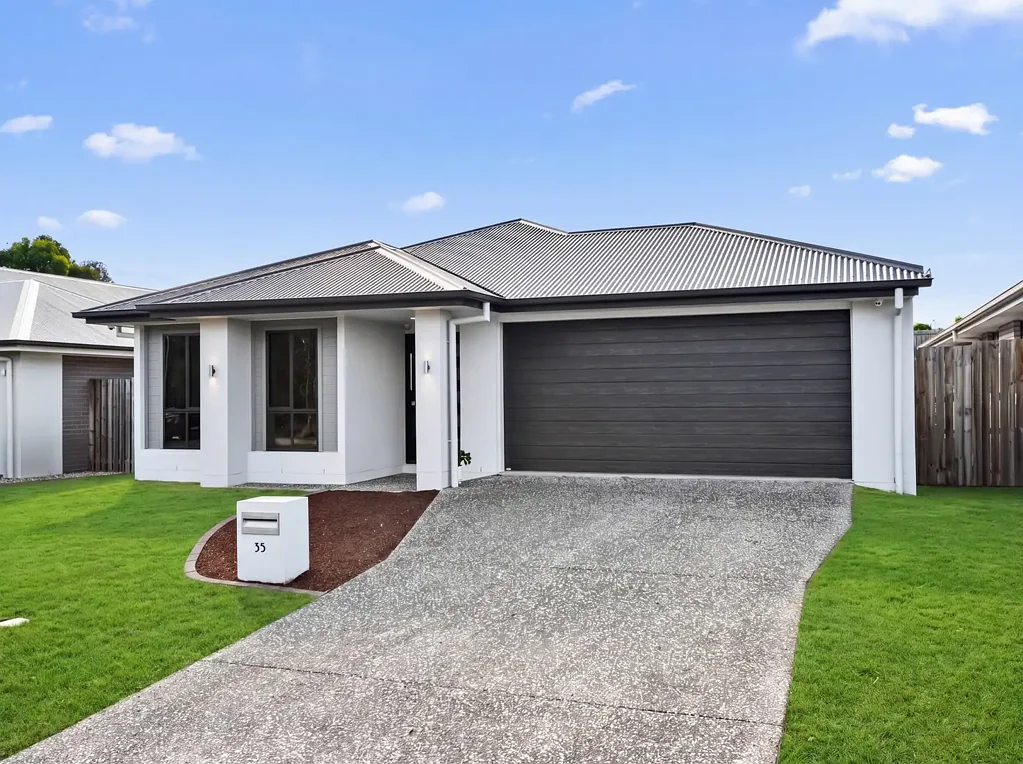 35 Sugar Maple Place, Park Ridge, QLD 4125