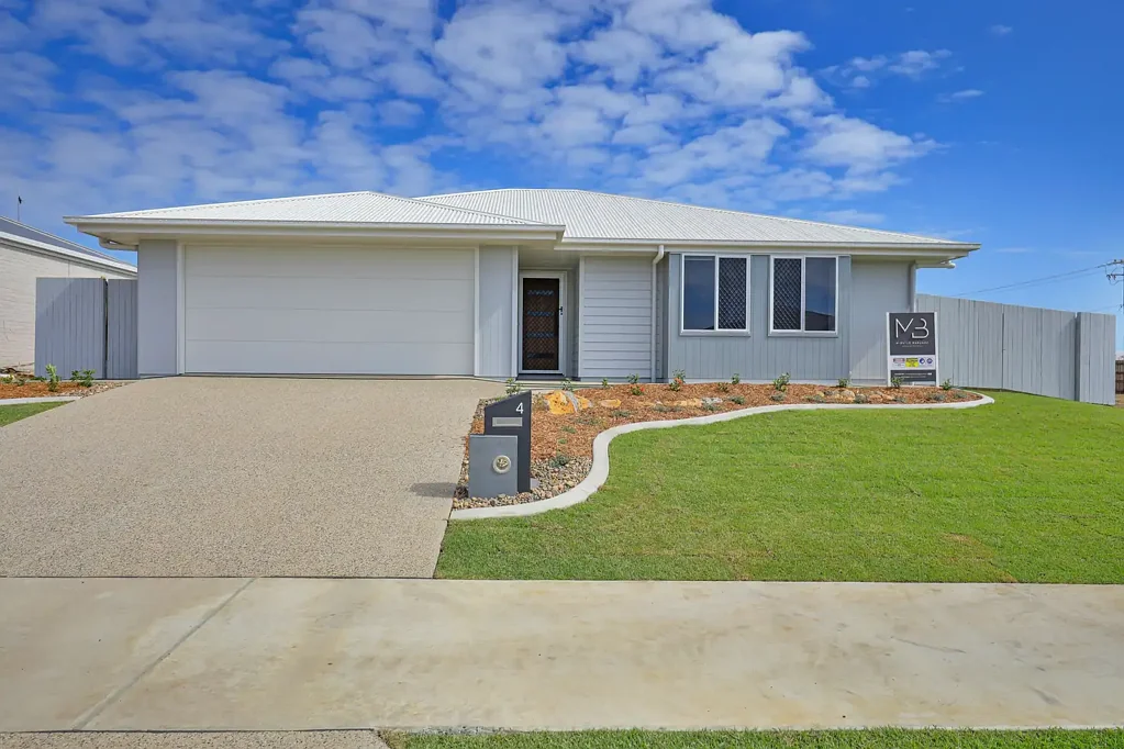 Stunning 4 Bedroom Family Home in Bargara - Only minutes to Kelly's Beach