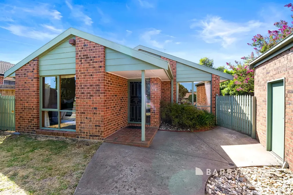 4 Bowen Court, Berwick, VIC 3806