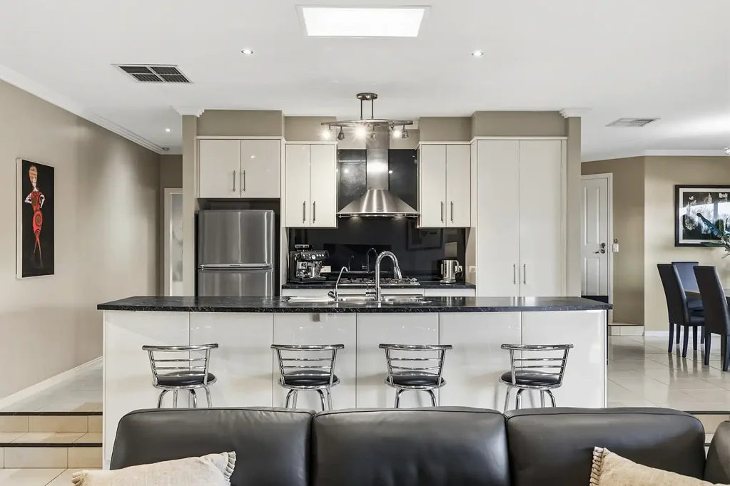 Craigburn Farm 4部屋 Quality, contemporary family living surrounded by foothill's serenity…