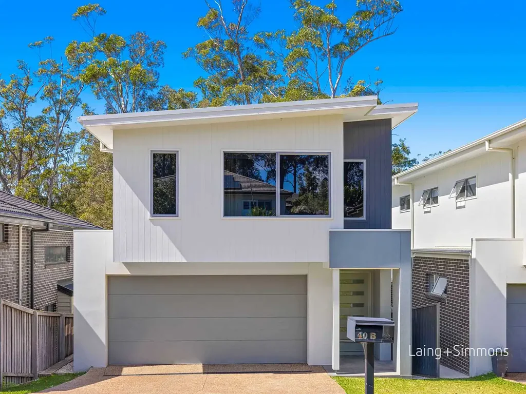 Port Macquarie 4Zimmer Contemporary Design with Peaceful Backdrop