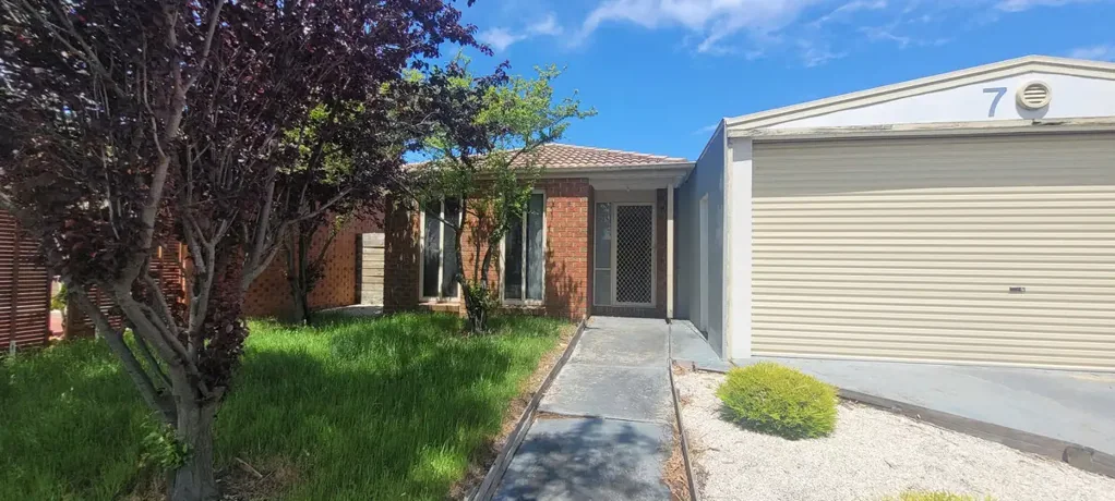 Family Home for Lease – 7 Amity Way, Cranbourne West
