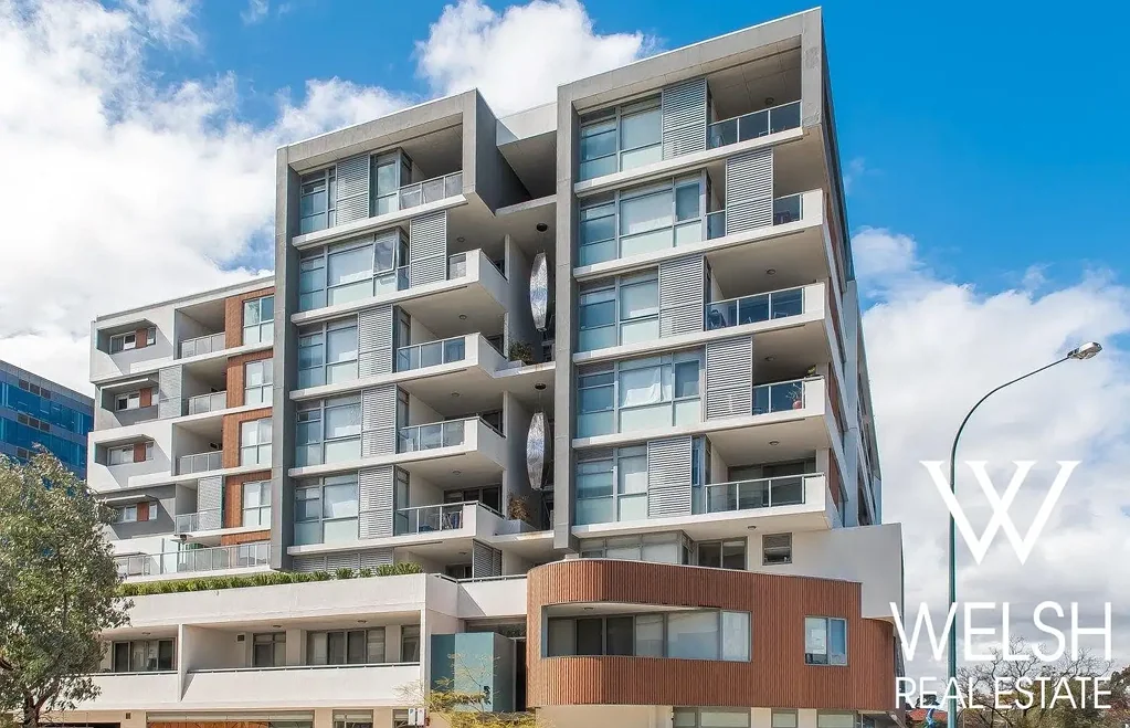 CITY LIVING AT ITS BEST!