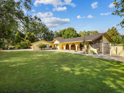 Flat Bush 6部屋 Luxury Mediterranean Retreat with Future Potential