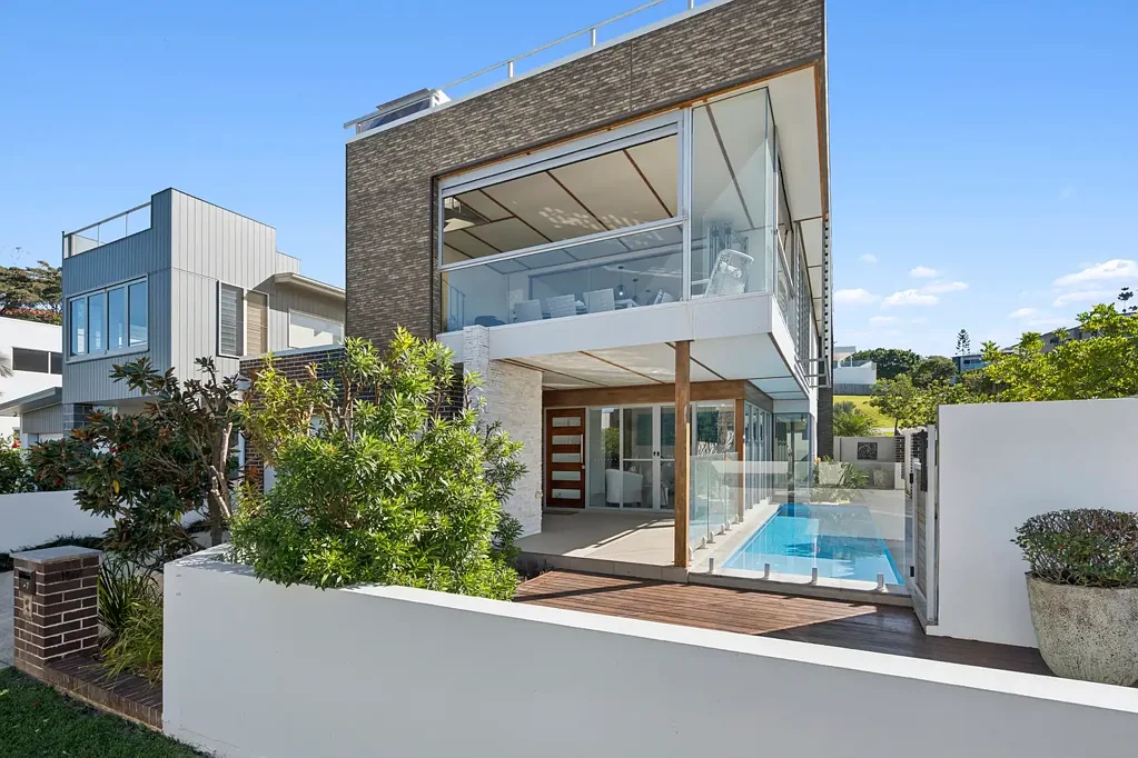 Sapphire Beach 3 Bedroom Elevated Coastal Luxury In Sapphire Beach Estate