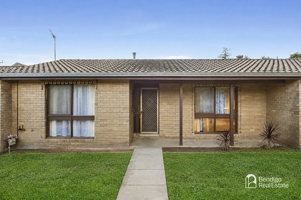 Kennington 2房  Spic and span townhouse in top location