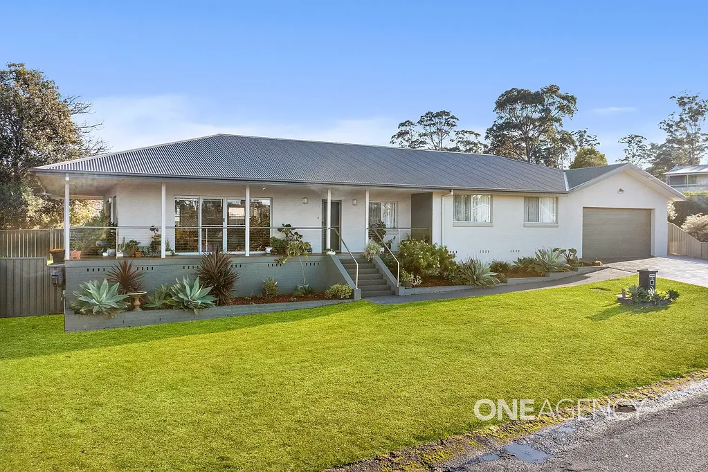 4 Graham Avenue, St Georges Basin, NSW 2540