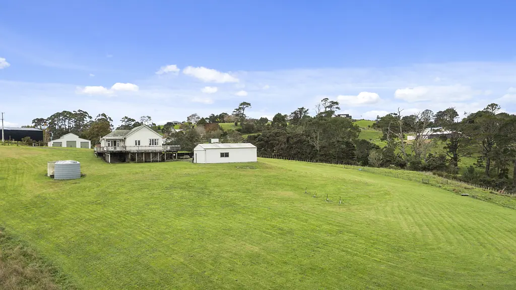 Riverhead 3બેડરૂમ A Little House with Big Views!