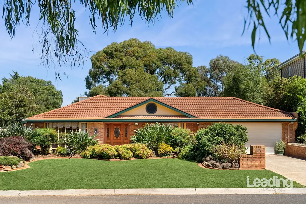 38 Yellow Gum Boulevard, Sunbury, VIC 3429