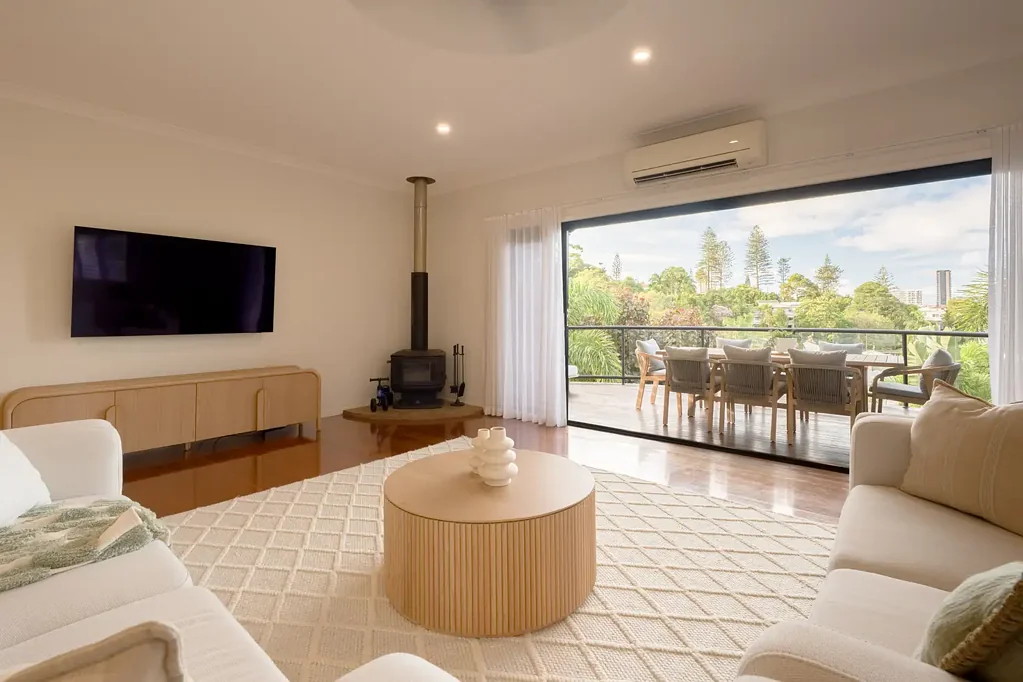 Coolangatta 4房  Where Lifestyle Meets Location
