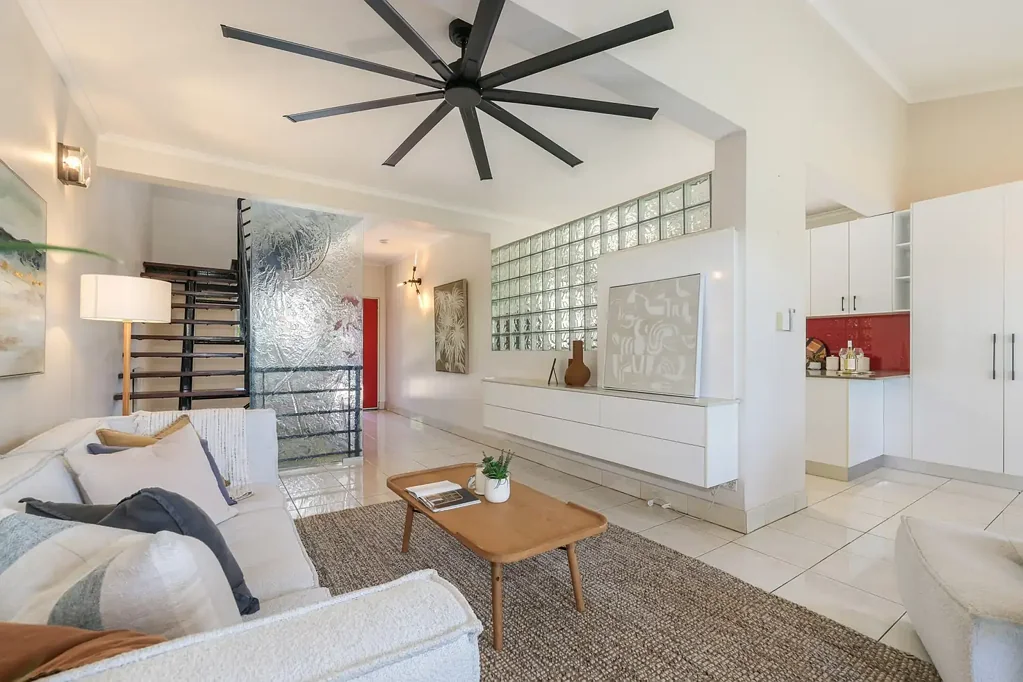 Stuart Park 3Kwarto Calling All Fashionistas! This Townhouse is the Right Fit!