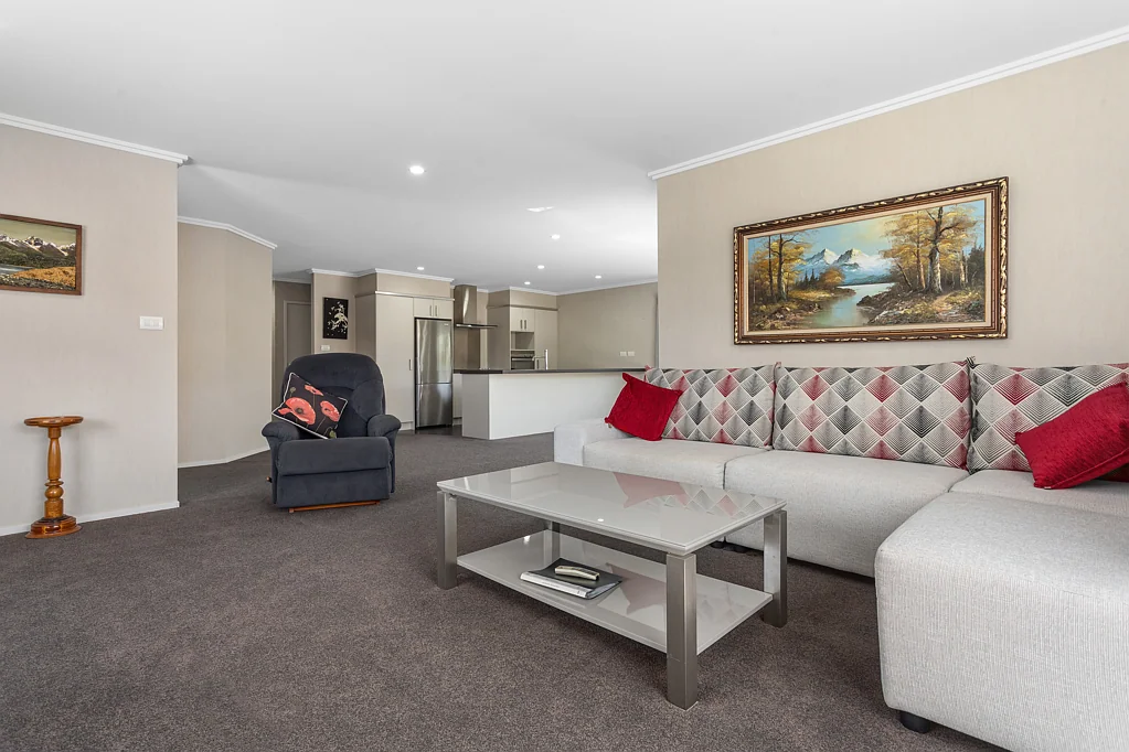 Whakatane 3 Bedroom Private, spacious and idealling located!