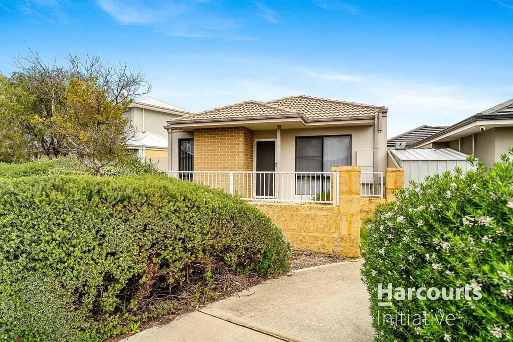 24 Tarifa Lane, Coogee, WA 6166
