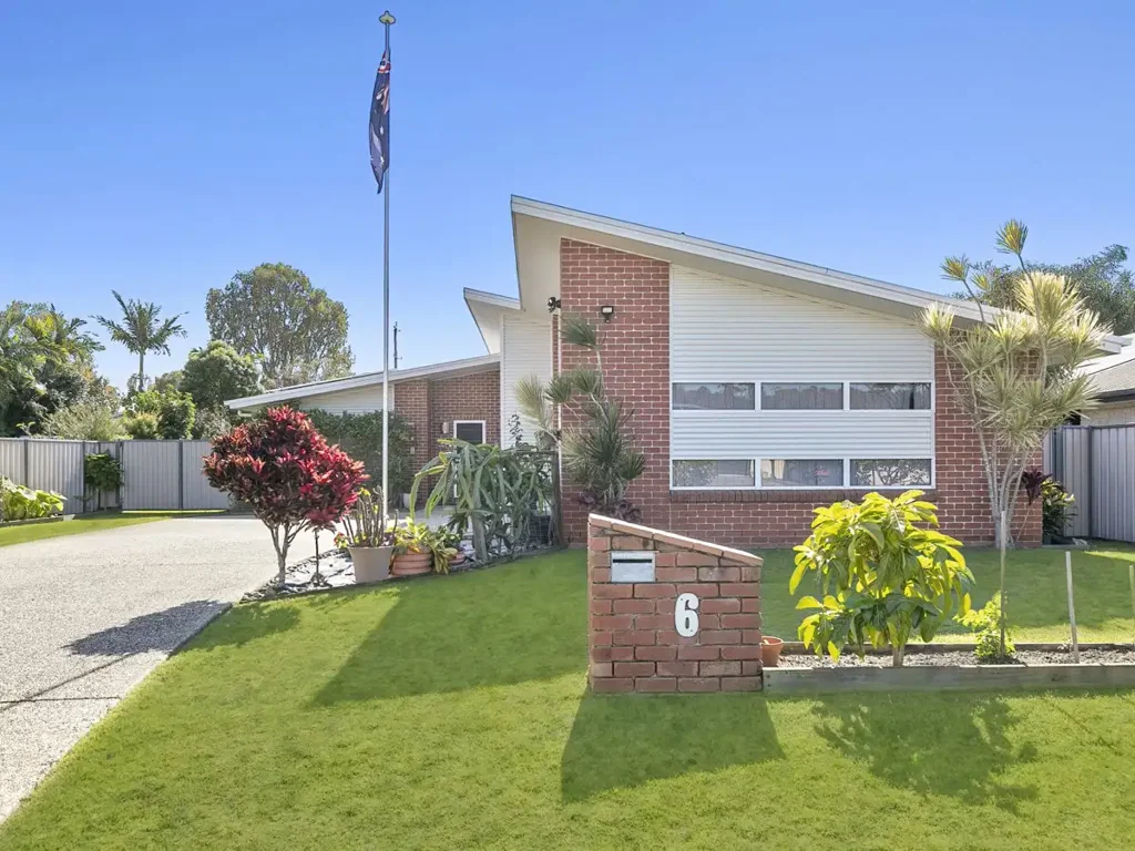 6 Sinclair Place, Ningi, QLD 4511