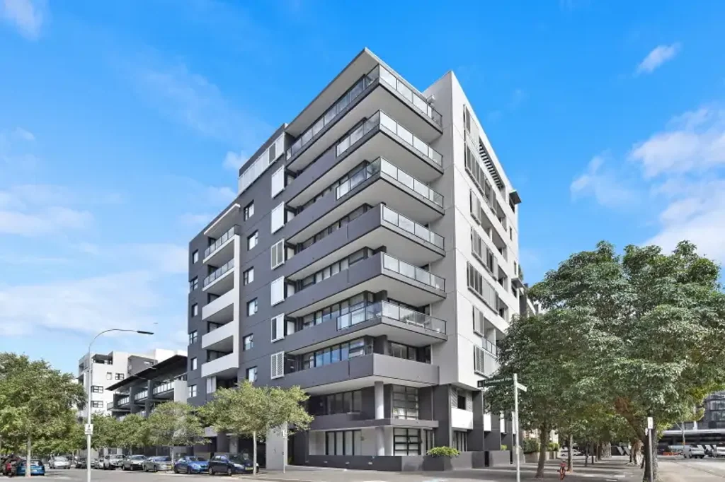 Sophisticated Apartment Overlooking Victoria Park