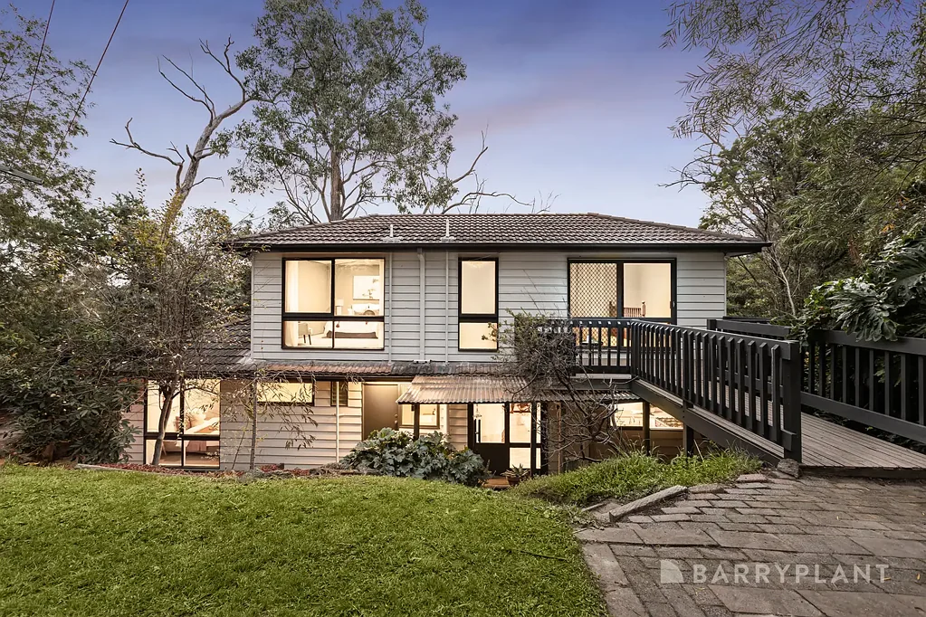 82 Commercial Road, Mount Evelyn, VIC 3796