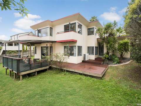 West Harbour 5房  HOME& INCOME- 638SQM LAND-SEA VIEWS
