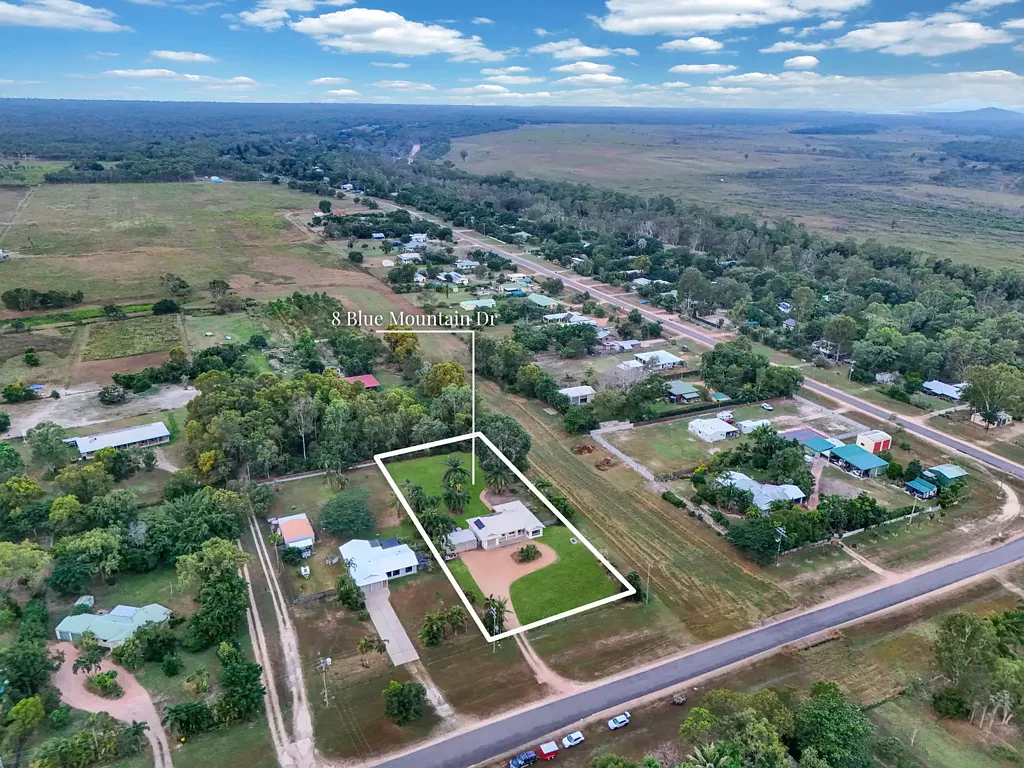 8 Blue Mountain Drive, Bluewater Park, QLD 4818
