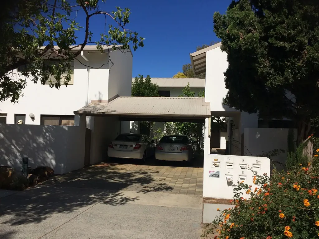 Prime Nedlands Townhouse Walk to Hospitals, UWA & Café Strip