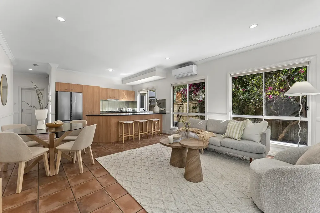 Balmoral 3房 宽敞的市中心永久产权港湾，距离 Oxford Street 仅数分钟路程 Spacious inner-city freehold haven minutes from Oxford Street