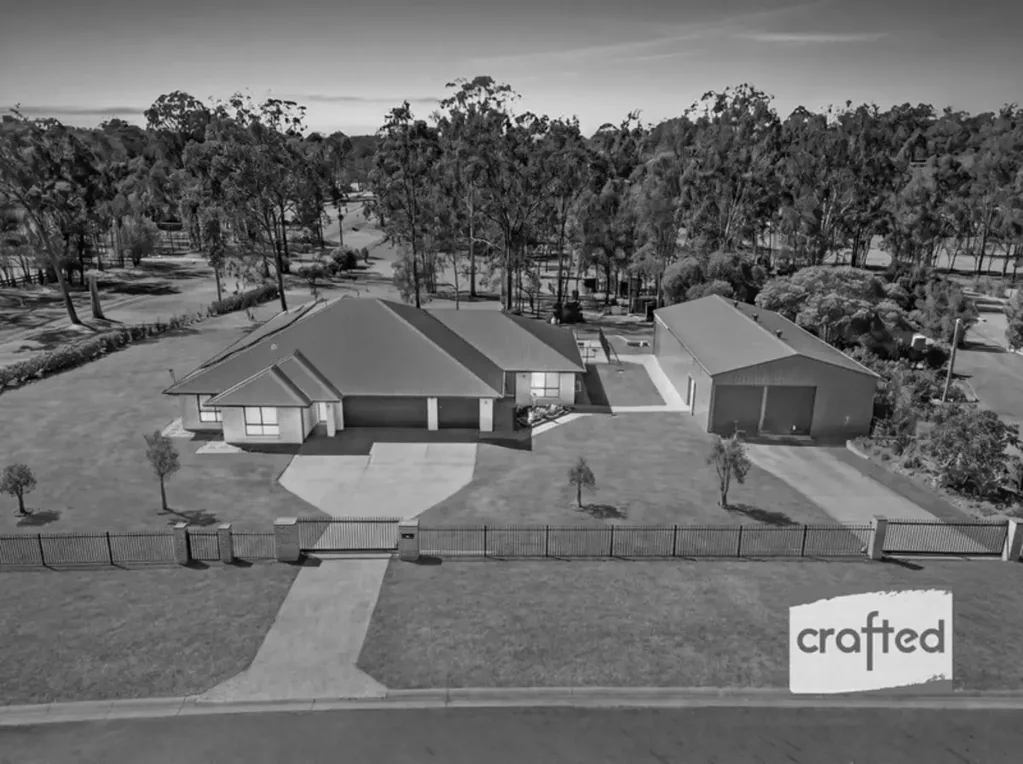 South Maclean 6ਬੈੱਡਰੂਮ acreage life 🍃 |  Welcome to — The Ideal Dual Acreage Setup! With Pool + Massive Shed On 2.9 Acres