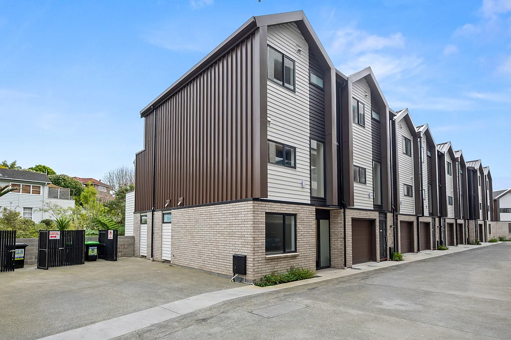Meadowbank 4Phòng ngủ Luxury Freehold 4 Bed + 1 Flexi Awaits!
