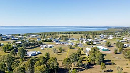 12 Watermans Way, River Heads