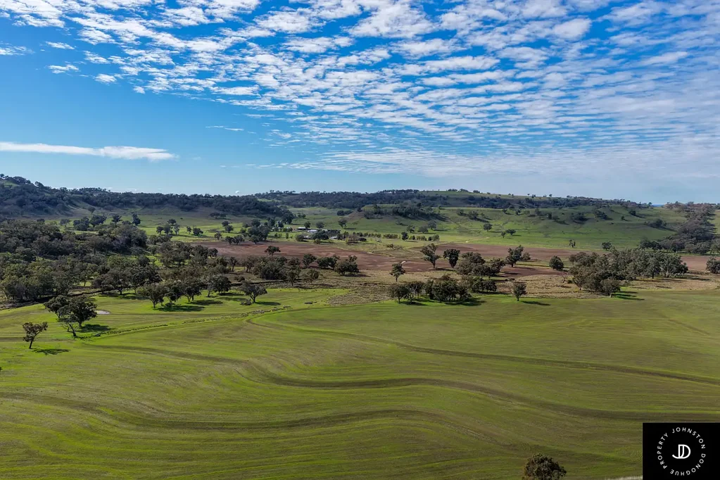 Coonabarabran LANDMARK MIXED FARMING AGGREGATION WITH STRONG WATER AND INFRASTRUCTURE