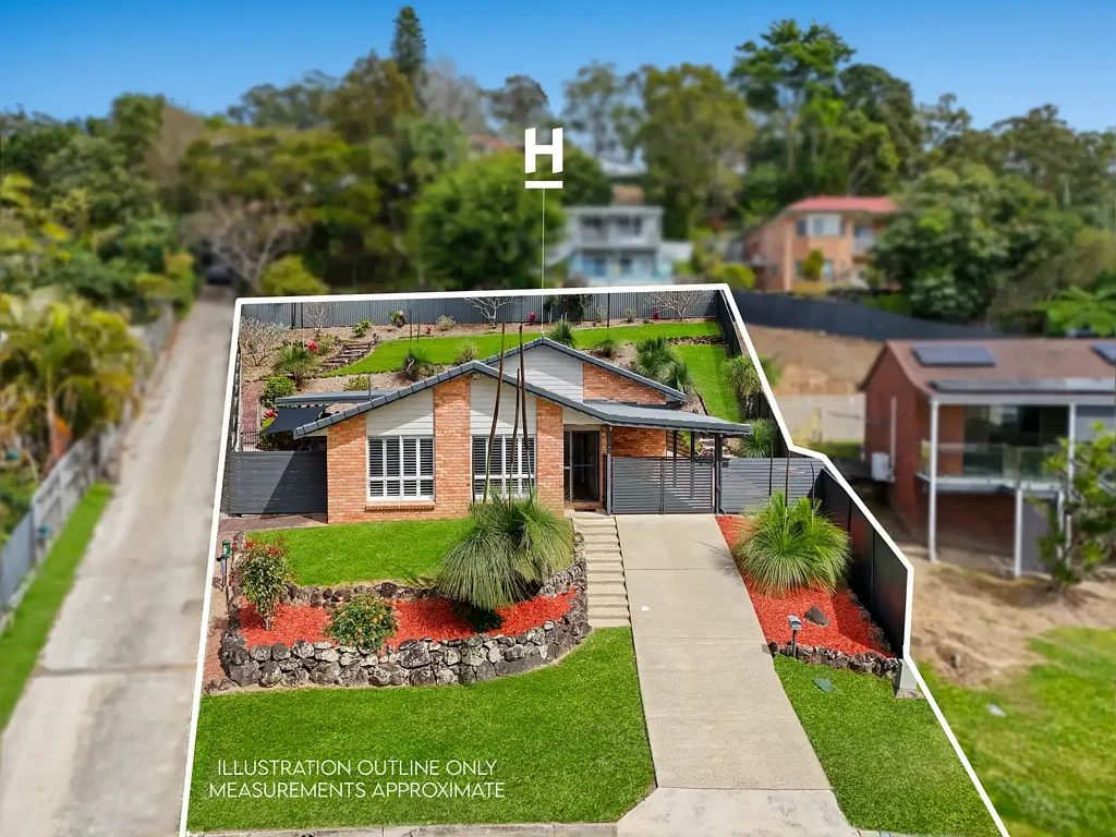 Currumbin Waters 3 Bedroom Immaculate Low Maintenance Living in Currumbin Waters