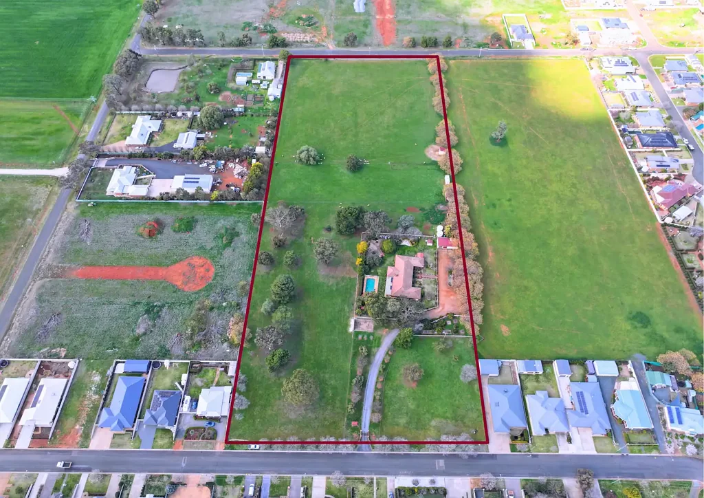 Temora 4 Bedroom Family Home with Development Potential - Buy 5 Acres* or Buy 10 Acres!