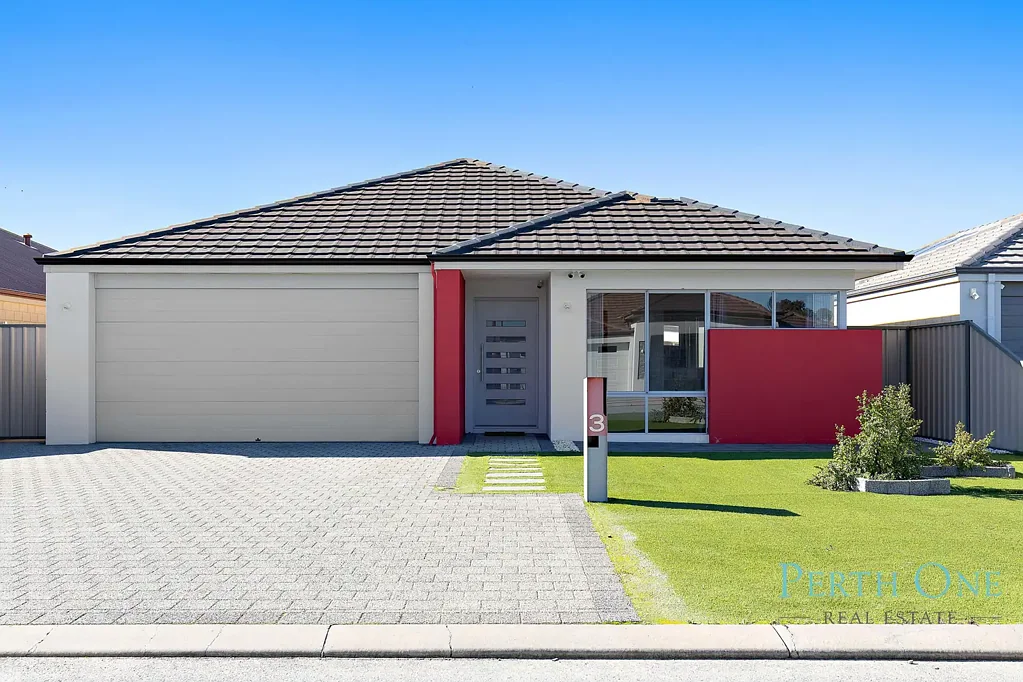 Family Home with Space, Style & Comfort !!