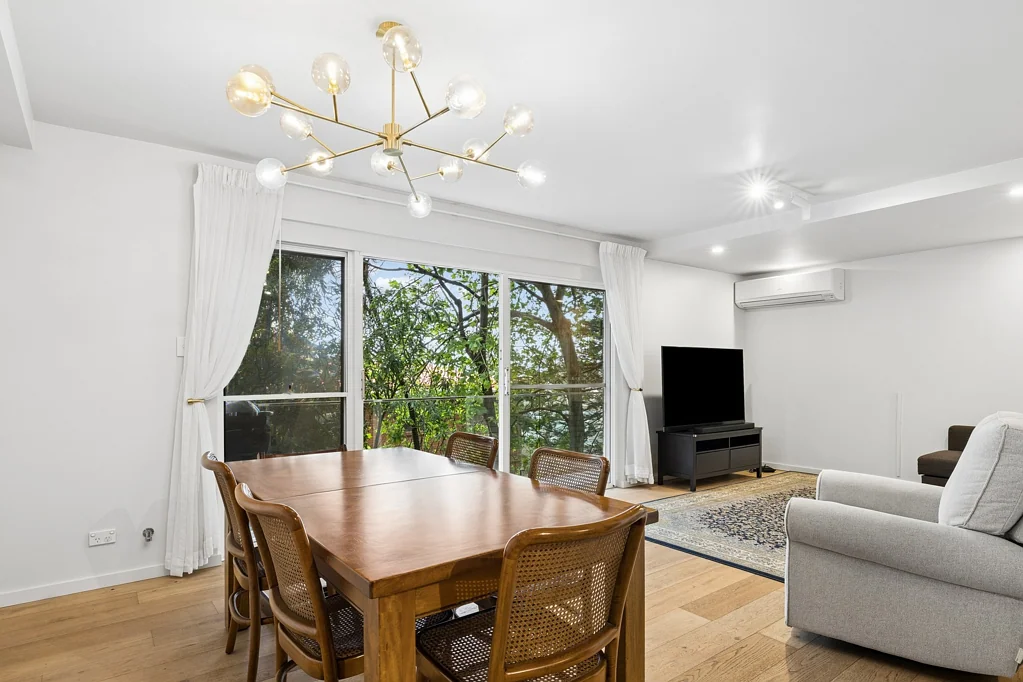 Waverley 2બેડરૂમ Exceptionally spacious two-bedroom apartment with leafy outlook