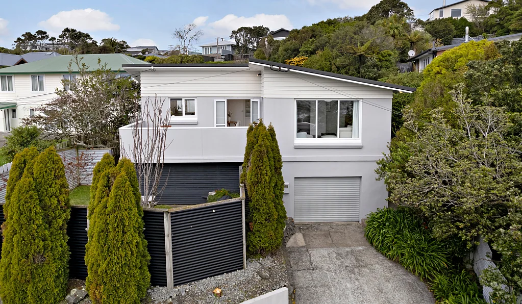 23 Kinapori Terrace, Newlands, Wellington