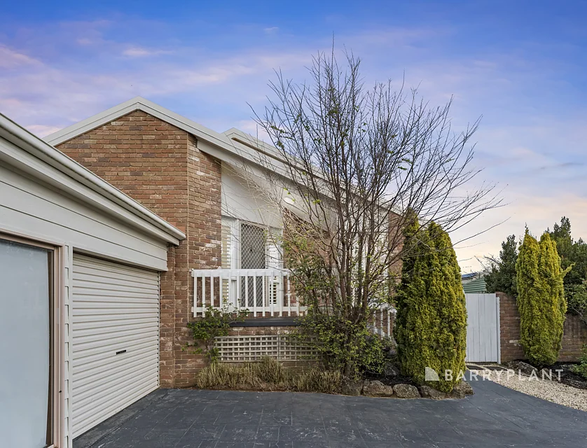 34 Lydia Mary Drive, Berwick, South East Melbourne, 3房, 2浴, House