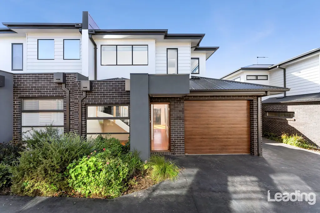 2/42-44 Pasley Street, Sunbury, VIC 3429
