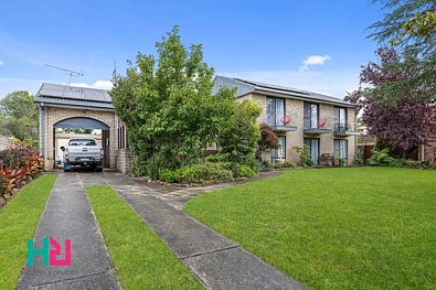 Lithgow 5房  Spacious Family Living & Smart Investment on 1,250sqm with Pool