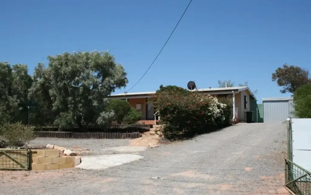 8 Edwards Street, Denham, WA 6537