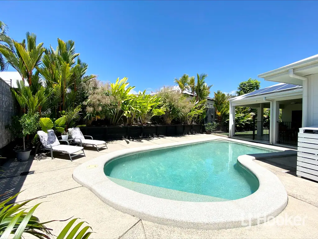6 Cowrie Court, Bushland Beach, QLD 4818