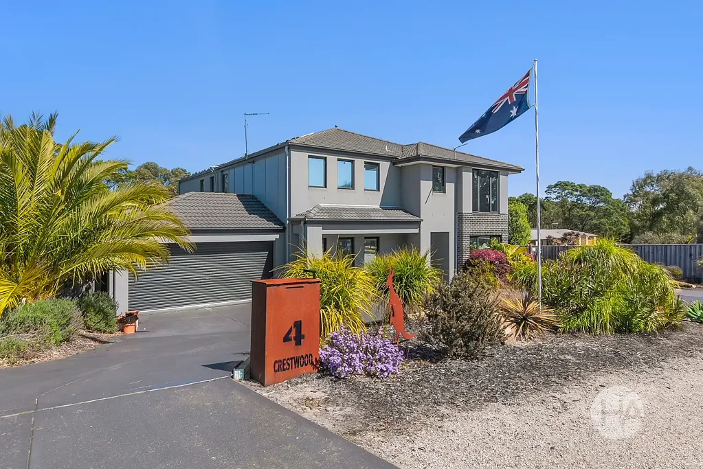 4 Crestwood Drive, Rosebud, VIC 3939
