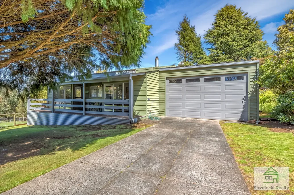 28 St Phillack Cres, Rawson, VIC 3825