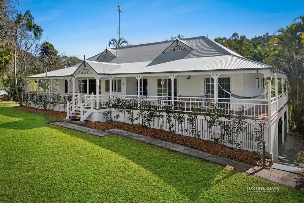 Eumundi 4 Bedroom The Home on the Hill; Finest of Acreage Living with Personality and Charm