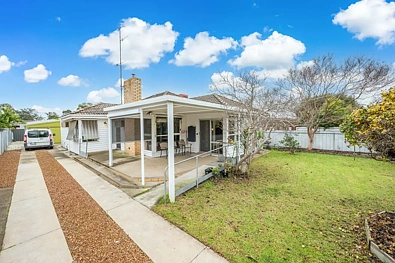 8 Levis Street, Shepparton, VIC 3630, 3 Bedrooms, 2 Bathrooms, House