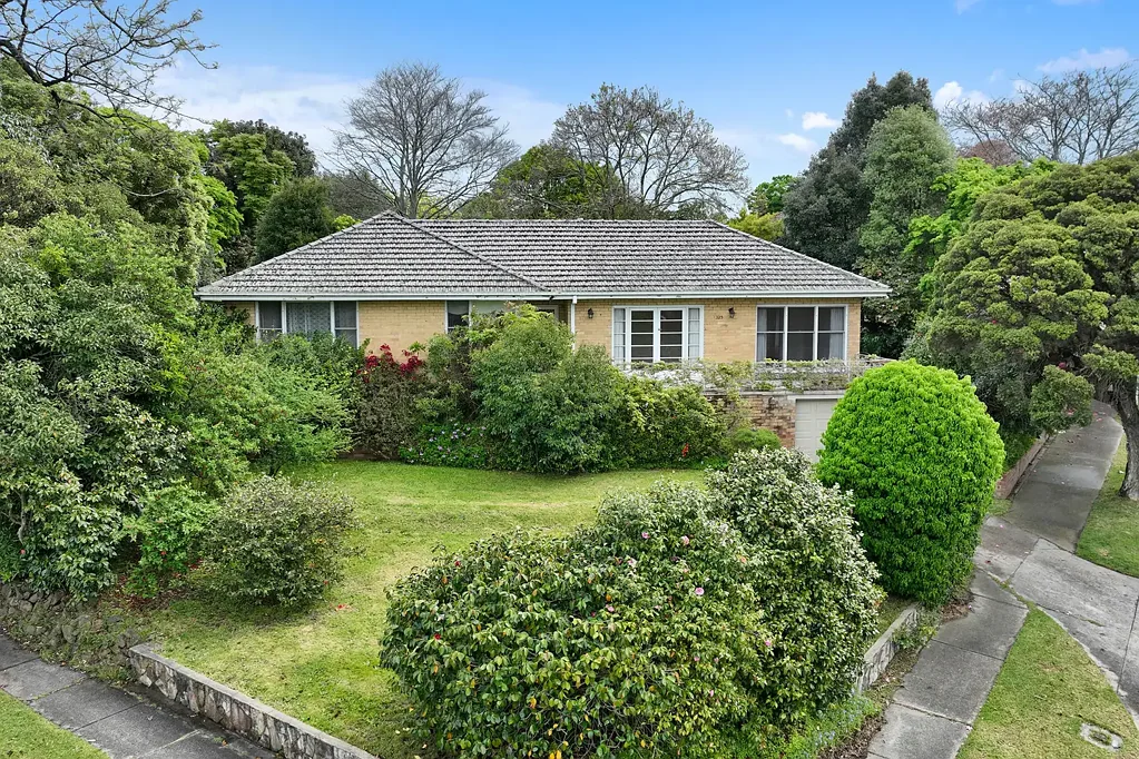 Warragul 3कमरा SO MUCH POTENTIAL - 1,450m2 BLOCK