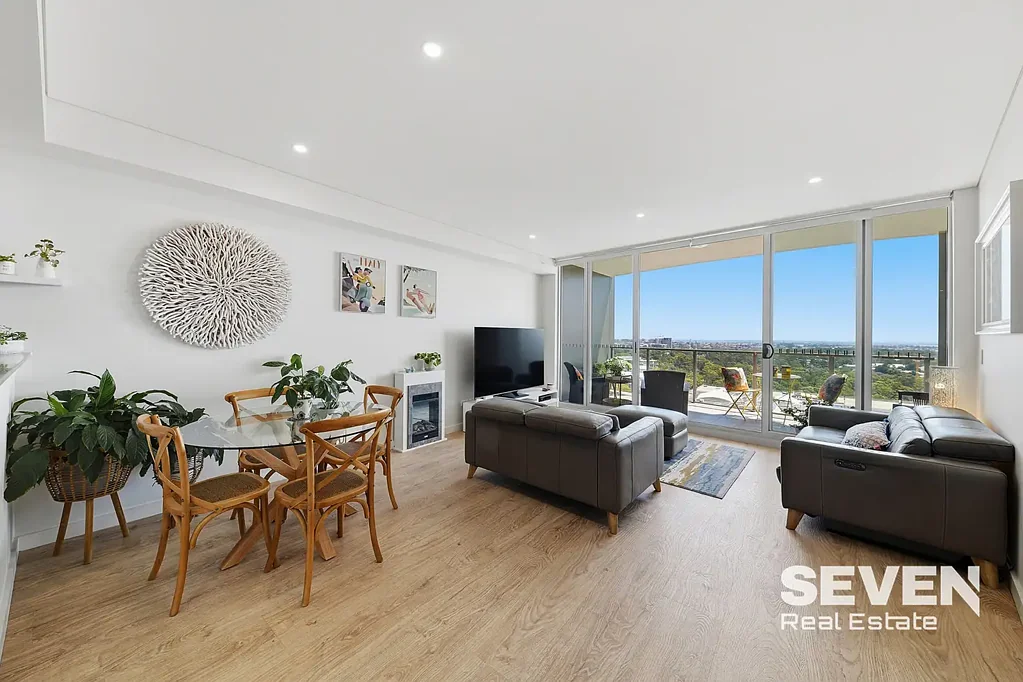 1018/301 Old Northern Road, Castle Hill, NSW 2154