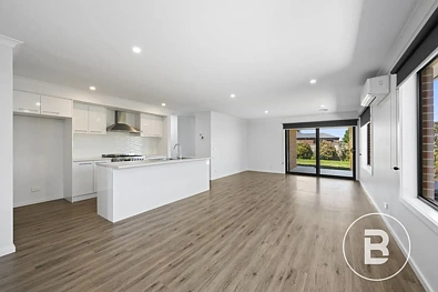 Kusina - 32 Red Robin Drive, Winter Valley, VIC 3358