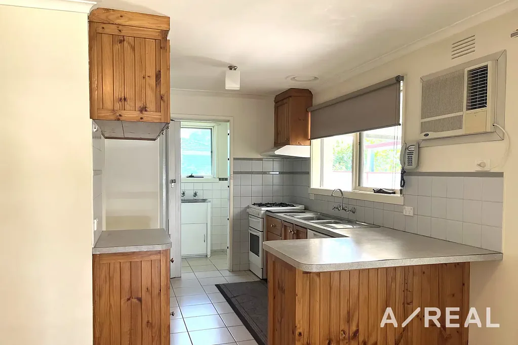 Spacious three bedroom home in St Albans