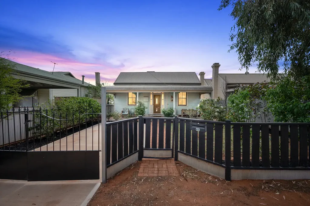 Lamington 3Zimmer WALK-IN INVESTMENT WITH A PROVEN INCOME HISTORY