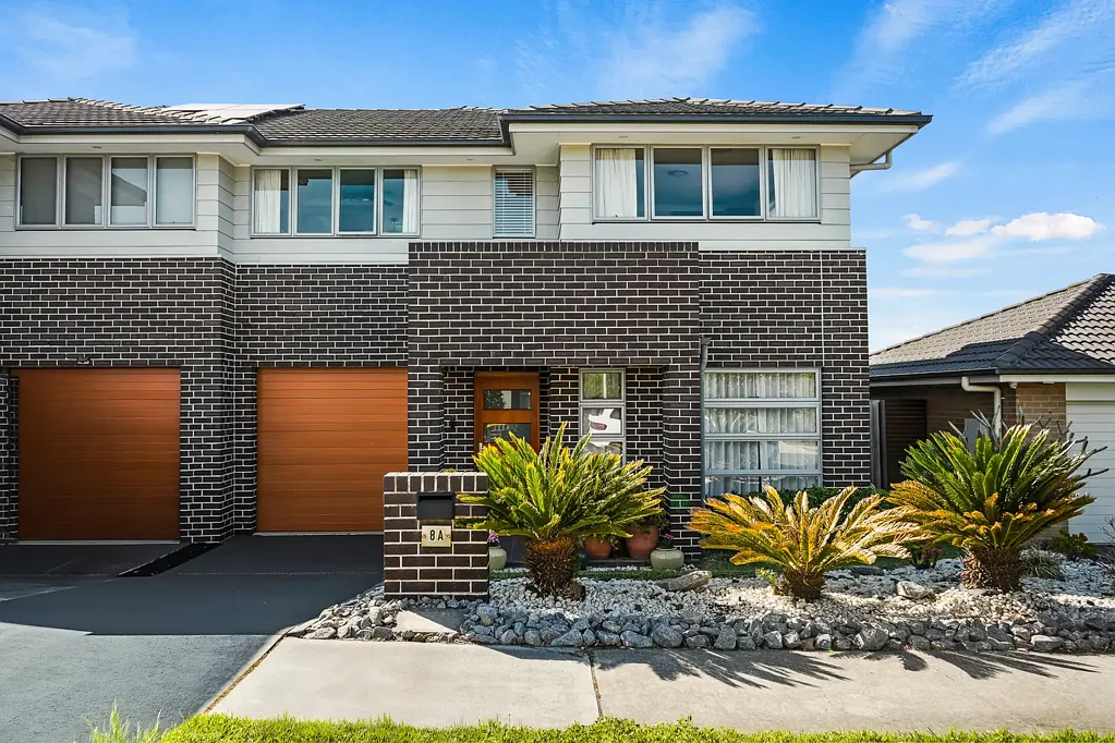 Oran Park 5房 Oran Park 公园旁家庭住宅 Park-Facing Five-Bedroom Home Designed for Growing Families
