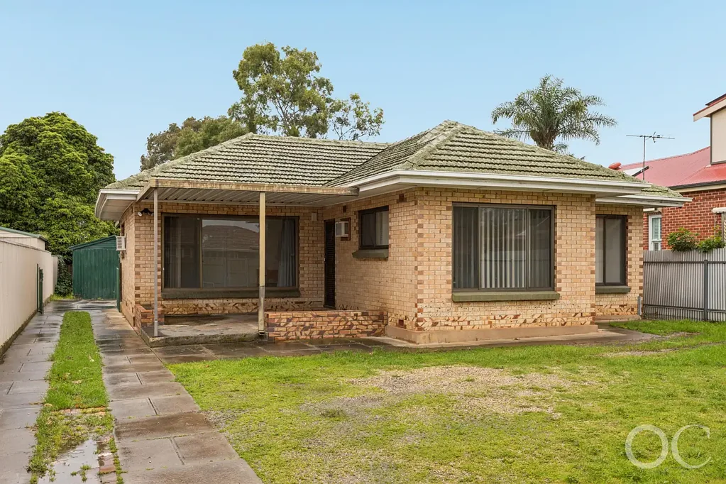 Clarence Park 3 Slaapkamer Open the Door to 780SQM of North-Facing Possibility Behind a Solid 1960s Start