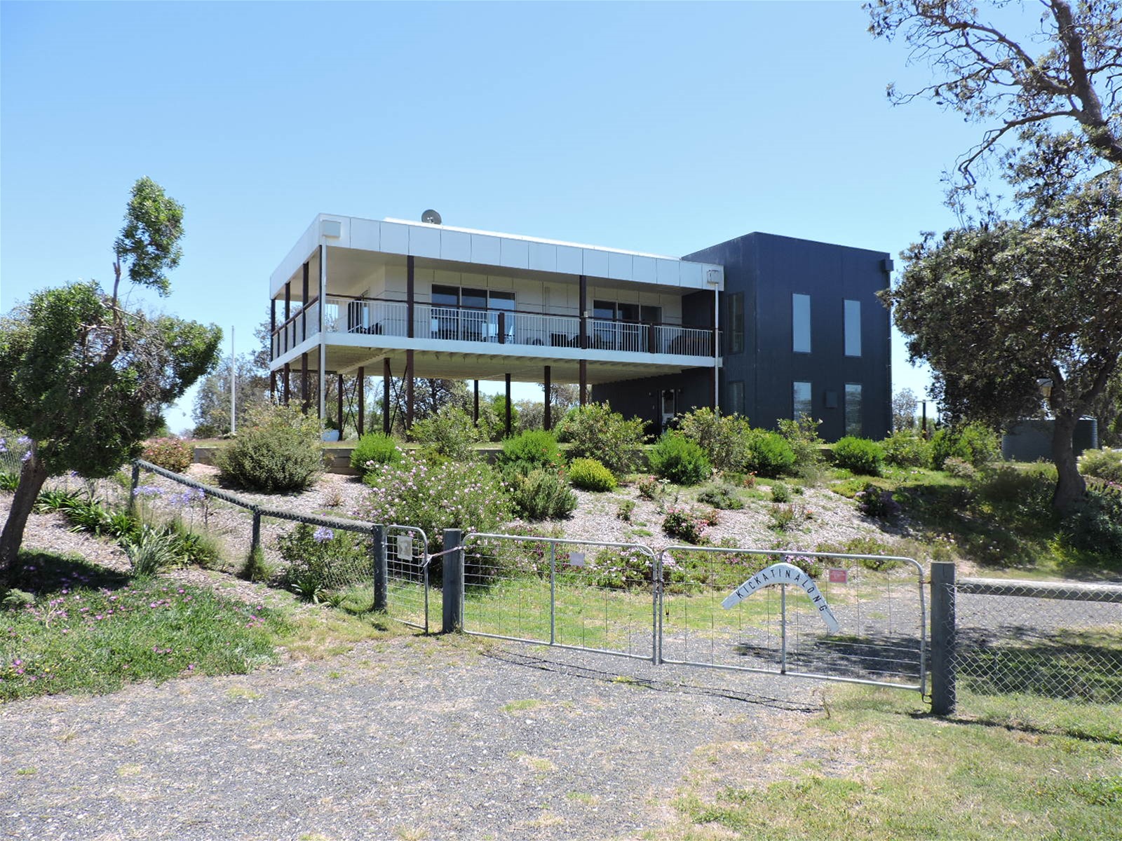 4 MARINE DR, GOLDEN BEACH VIC 3851, 0部屋, 0バスルーム, House